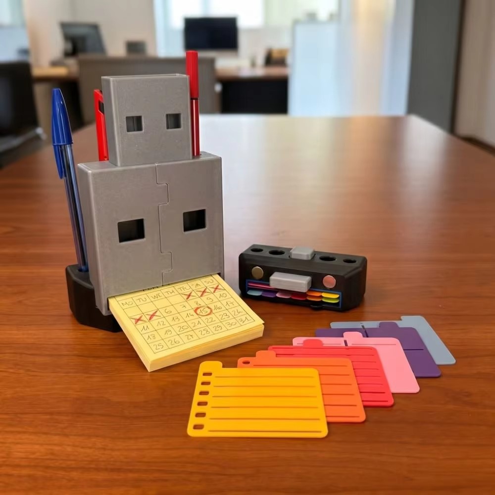 3D Printing Template - حامل ملاحظات لاصقة بتصميم USB ثلاثي